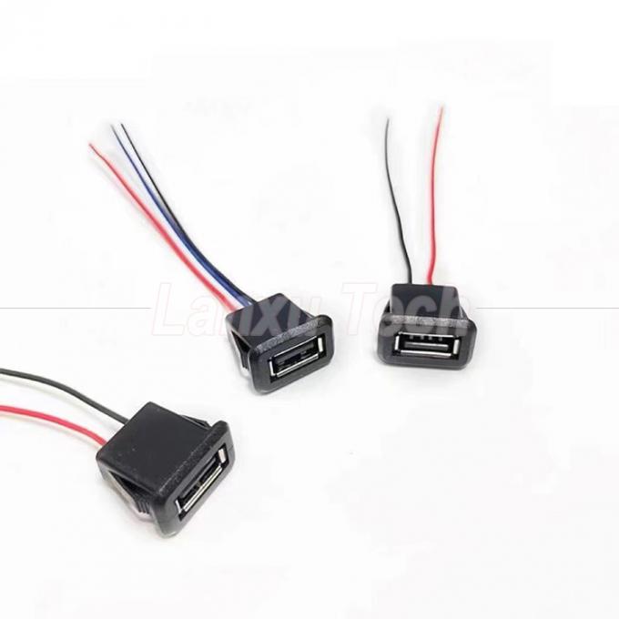 Waterdicht USB-type A Vrouwelijke stopcontact 2 pin draadkabel voor LED-lamp speelgoed 4