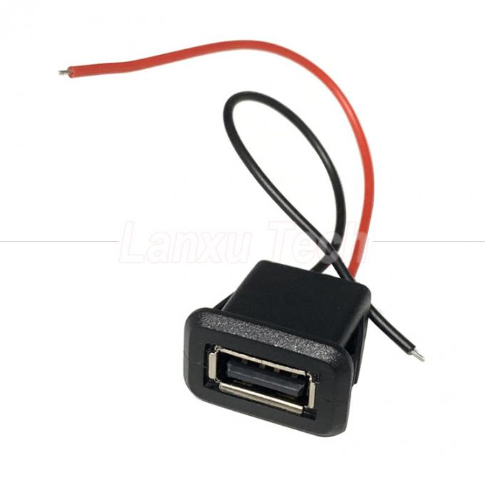 Waterdicht USB-type A Vrouwelijke stopcontact 2 pin draadkabel voor LED-lamp speelgoed 6